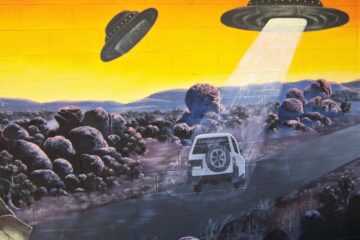 UFO Abduction Mural, Wycliffe Well, Northern Territory