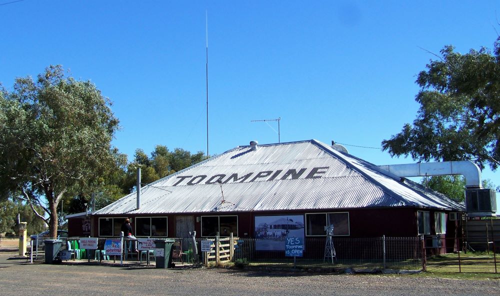 Toompine Pub, Outback Queensland