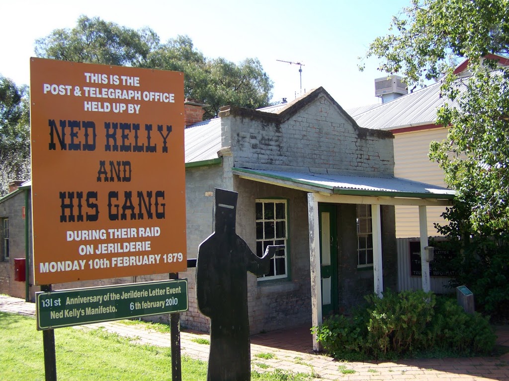 Ned Kelly Silhouette - a pale imitation of Bread Tin Ned!