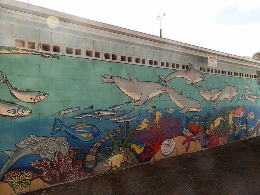 Corny Point Loo Mural, Yorke Peninsula, South Australia