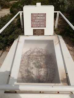 Grave Stenhouse Bay Lookout Walk