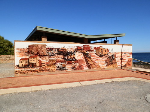 Port Victoria loo's amazing mural might make you forget why you came!