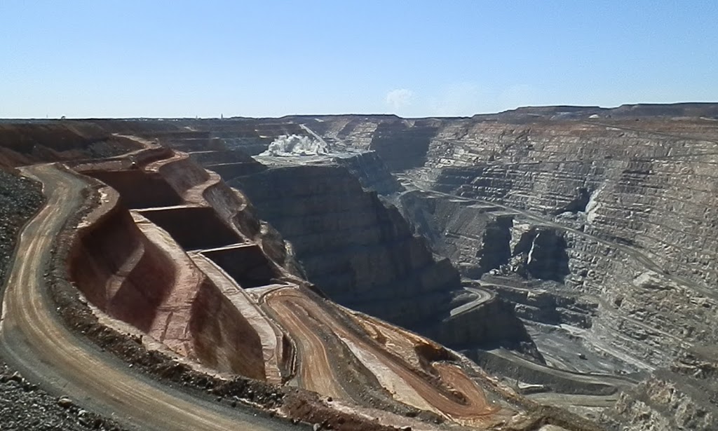 Blasting at the Super Pit, Kalgoorlie