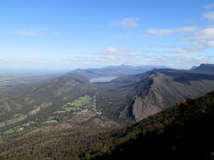 Boroka Lookout View - Rocky Ridge leading to the Pinnacle at right