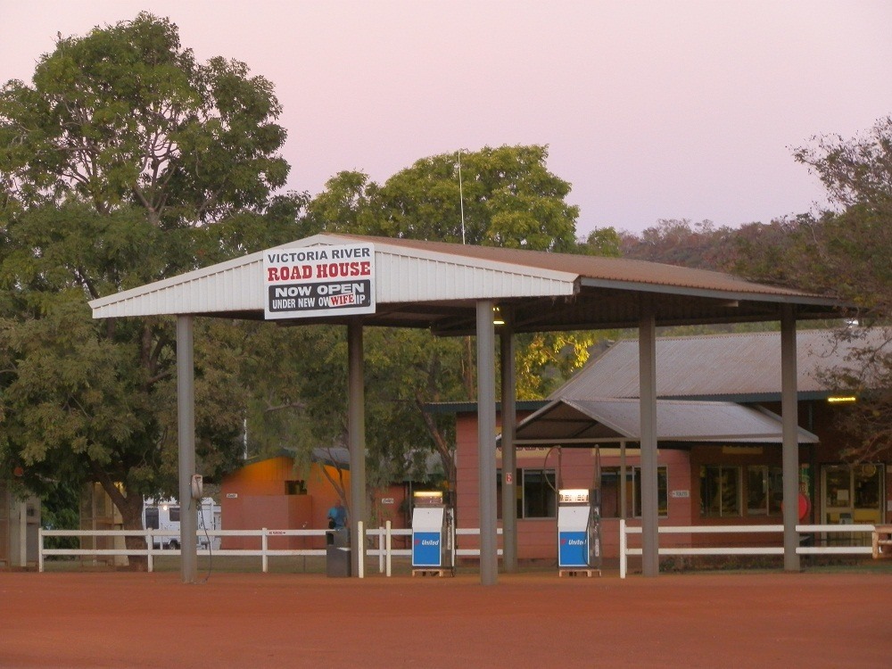 Evening at the Victoria River Roadhouse - and Sign!!