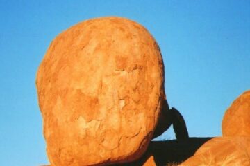 Karlu Karlu/Devils Marbles at Sunrise