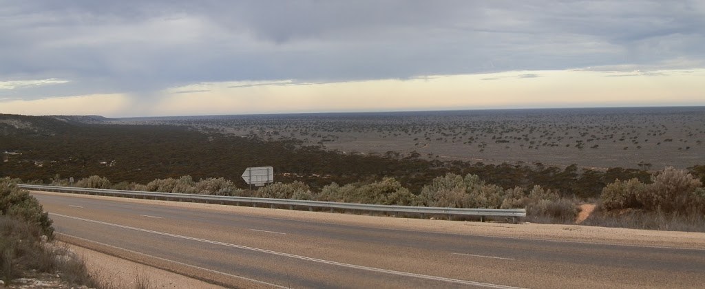 Storm Approaching, Madura Pass, Western Australia