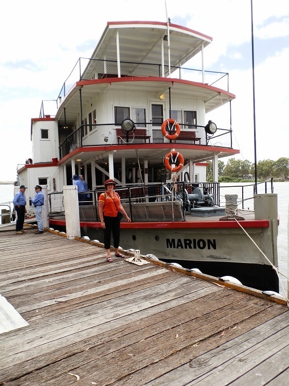 Rolling on the Murray River at Mannum, South OZ, Australia Day 2013