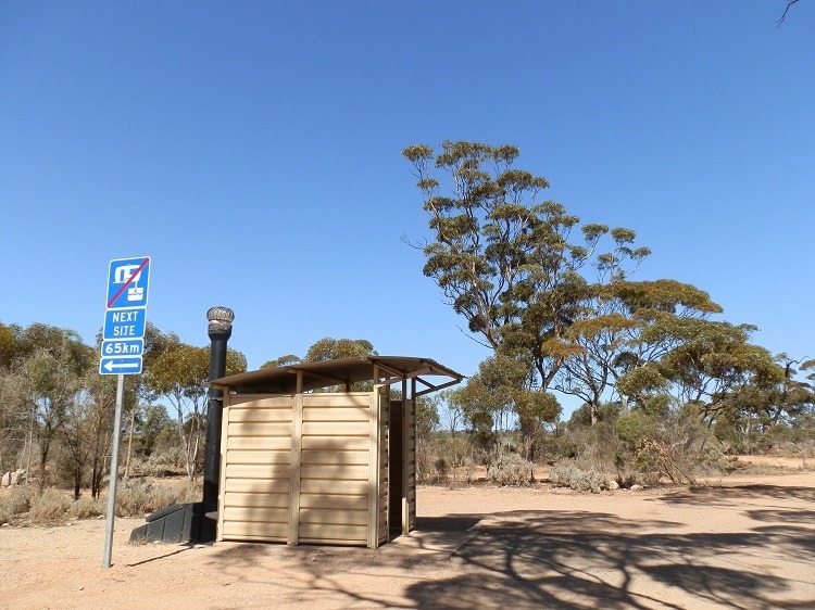 Not so Scenic! Nullarbor Rest Stop ...