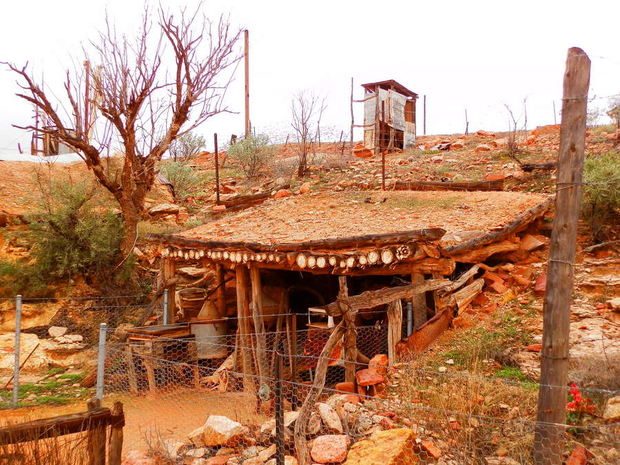 The Dugout and the Dunny, Andamooka, South Australia
