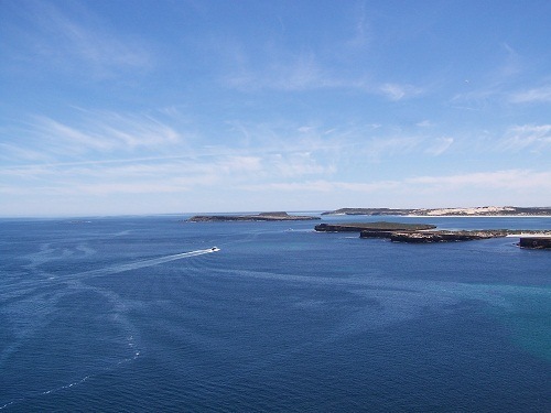 Islands in Pondalowie Bay, Innes National Park, South Australia