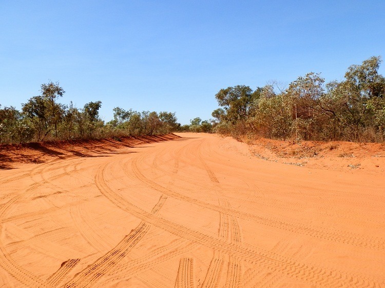 Pindan Road to Broome Bird Observatory