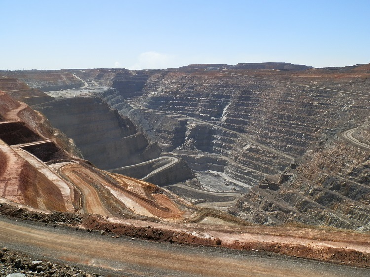 It's a LONG way down ... Super Pit, Kalgoorlie, Western Australia